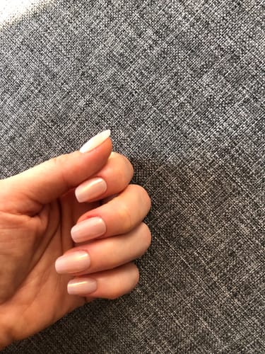 Customer photo review of Glow Nude-Medium Oval - 30 Adet Takma Tırnak