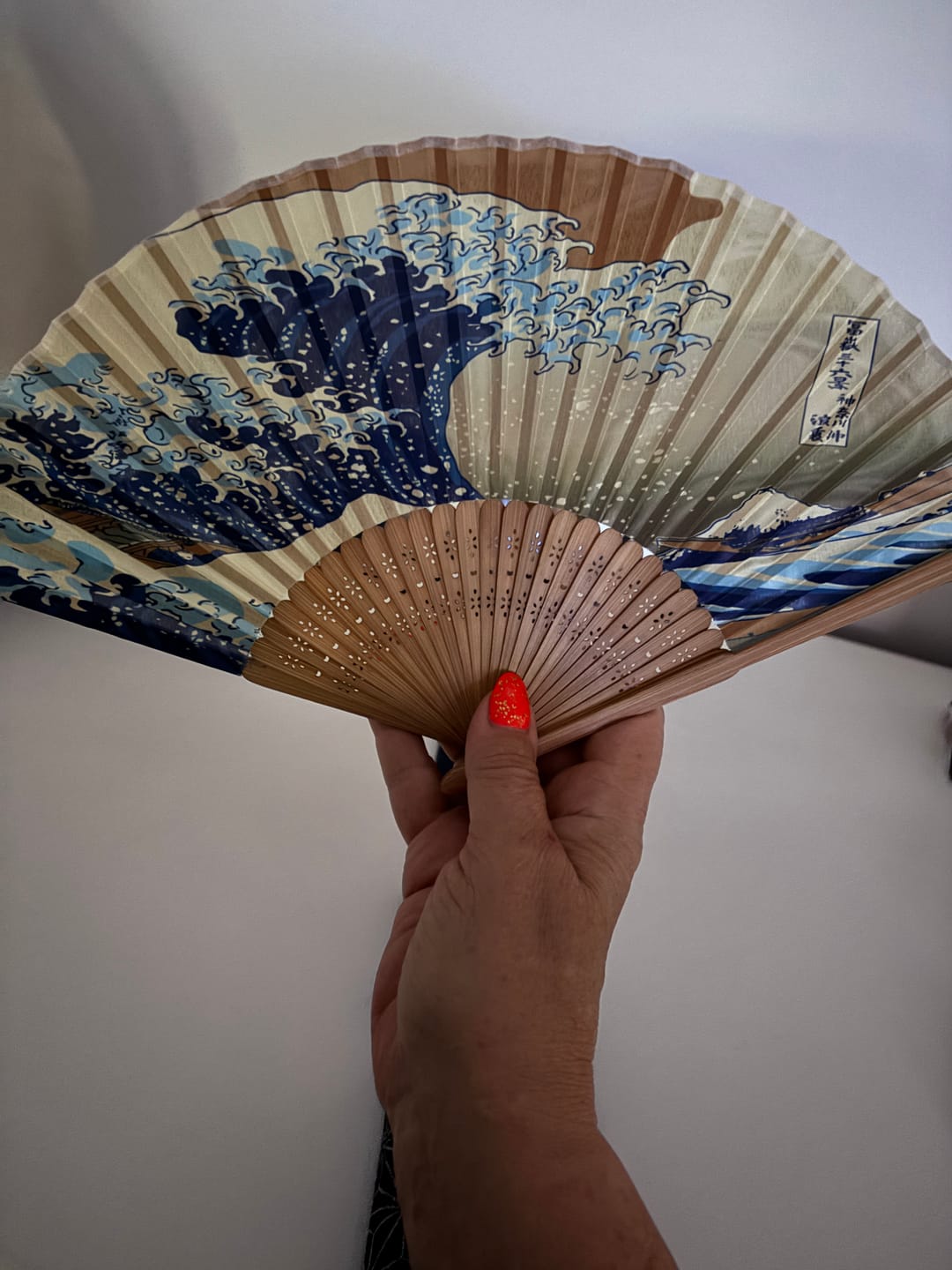 Customer photo review of Éventail Japonais La Grande Vague de Kanagawa