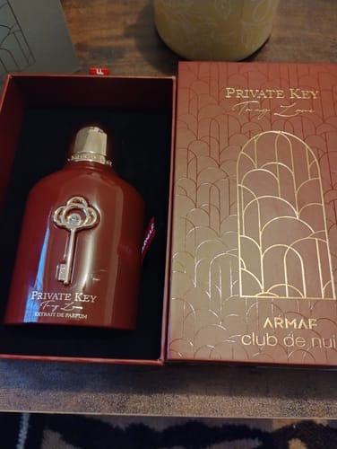 Customer photo review of Armaf Club de Nuit Private Key to My Love Extrait De Parfum - 3.4 oz, Unisex