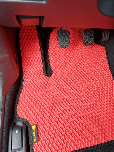 Petra R. review of Auto Fußmatten nach Maß - Komplettset image 1 out of 2