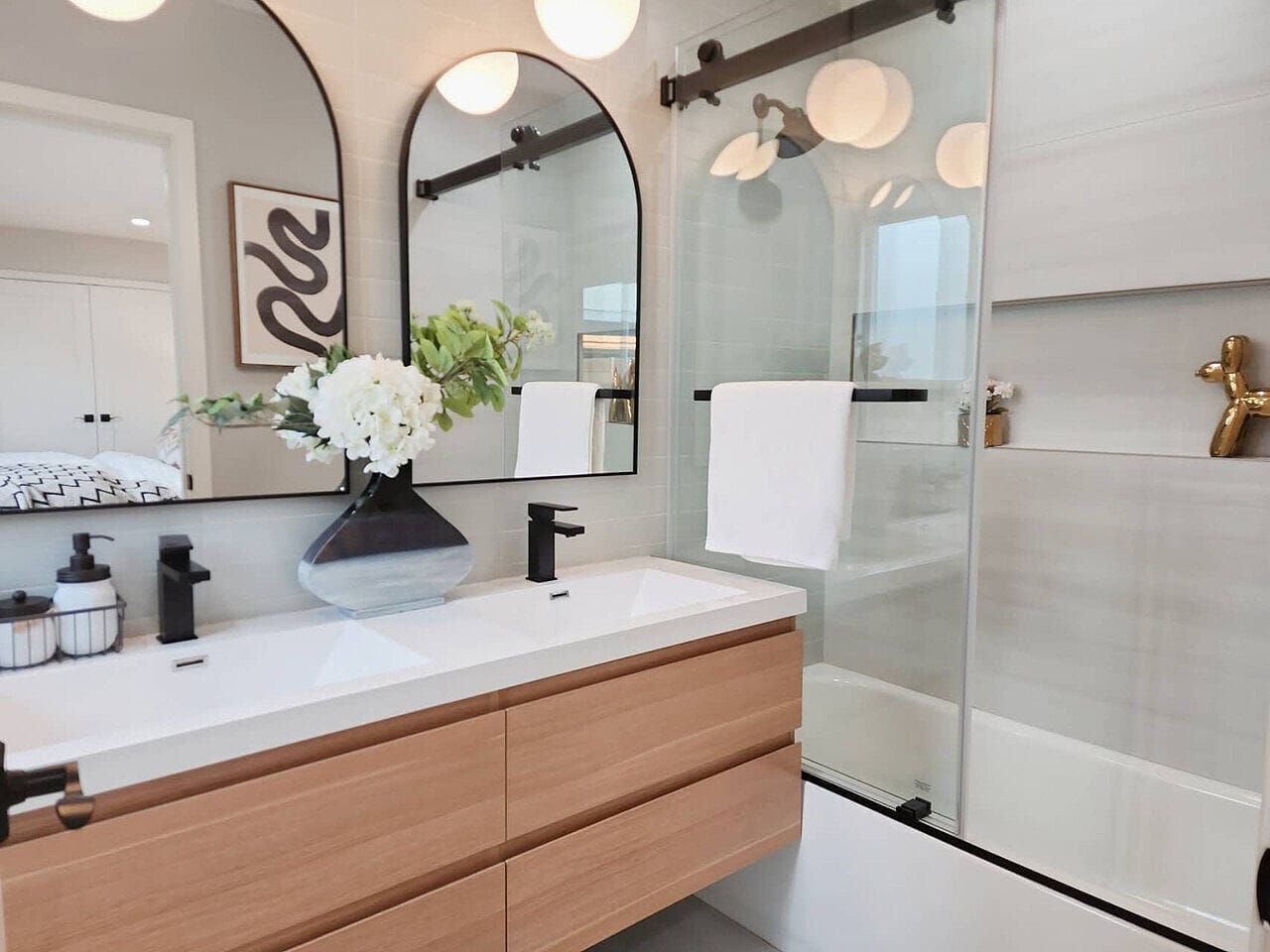 Customer photo review of Anderson 72“ Double Sink Floating Bathroom Vanity