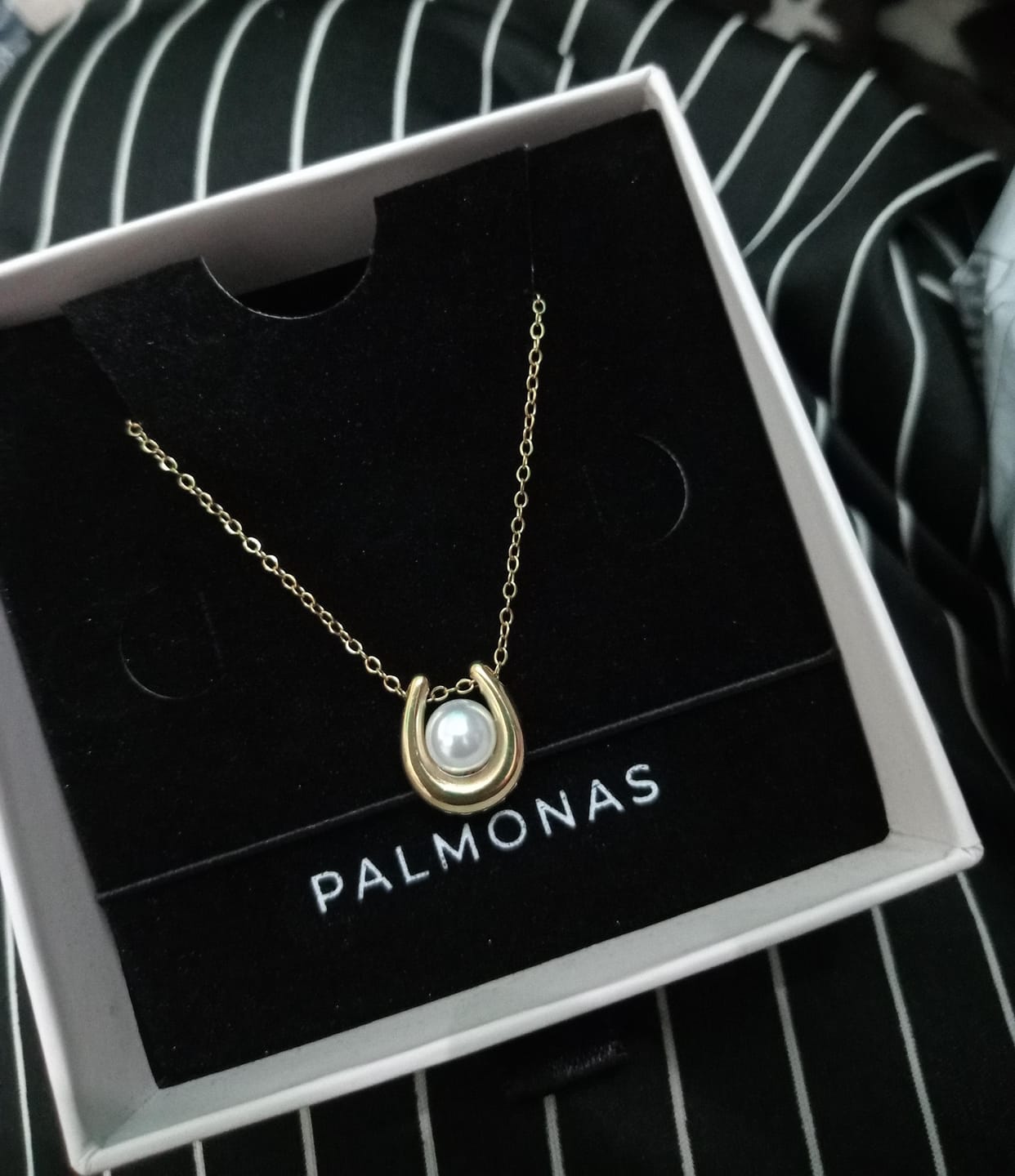 Customer photo review of Pearl Embellished U Necklace