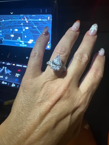 Customer photo review of Louily Luxury 5.5Ct Pear Cut Engagement Ring