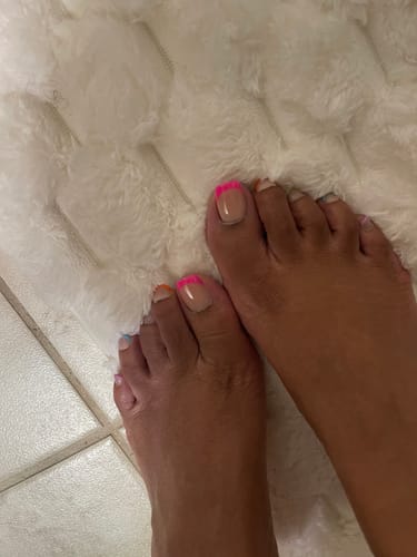 Customer photo review of Brighter Pastel French Mani & Pedi Set - XCOATTIPS®