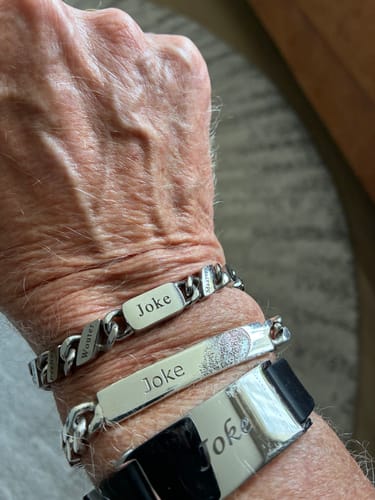 Customer photo review of Bijnaam Familieschakel Armband Voor Oma