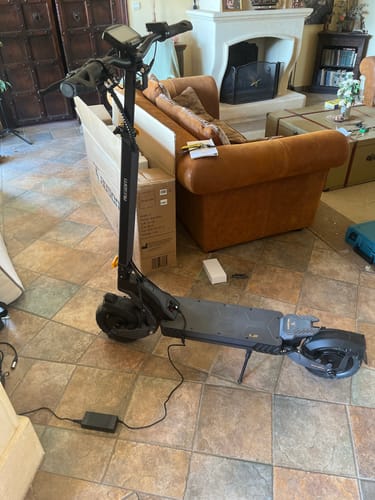 Customer photo review of Ausom L2 Dual Motor Electric Scooter