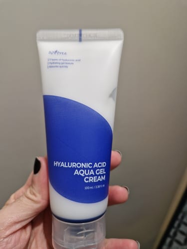 Customer photo review of Isntree - Crème-Gel Aqua à l'acide hyaluronique - 100ml