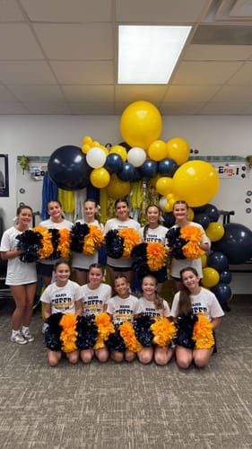 Customer photo review of Custom Balloon Garland Kit