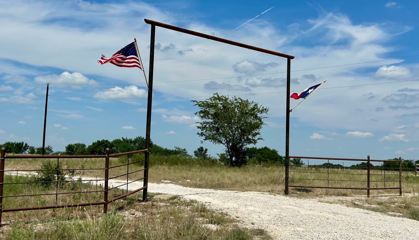Customer photo review of 3' x 5' Texas Flag Set