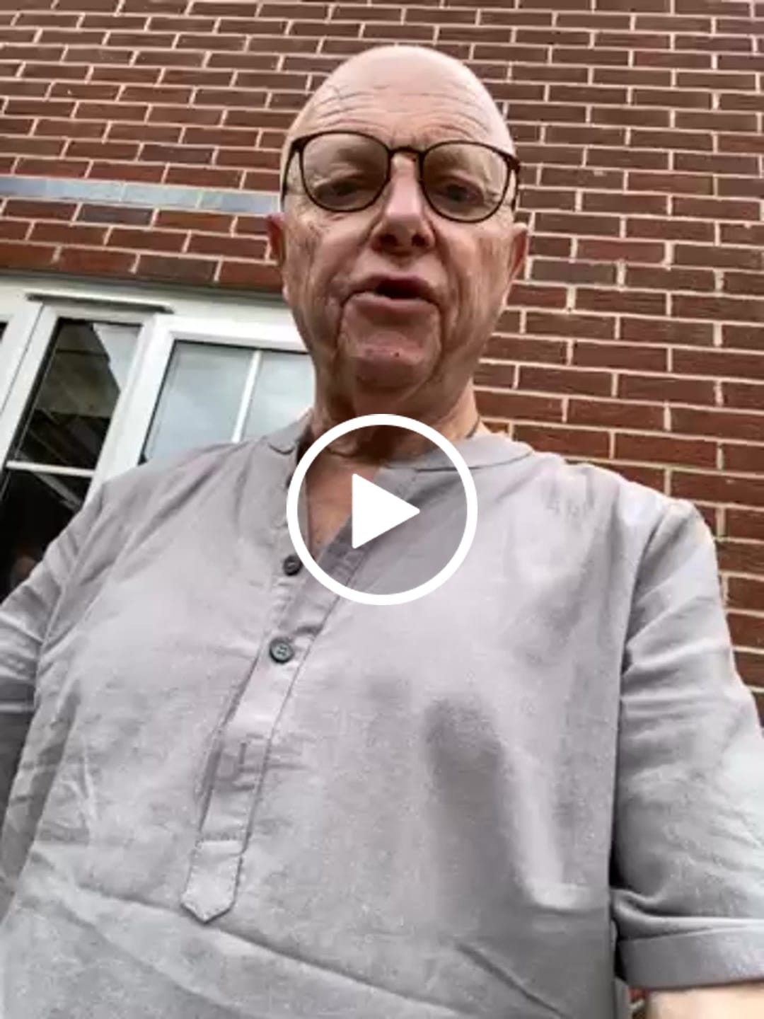 Customer video review of Buddha Stones Solid Color Short Sleeve Half Button Shirt Cotton Linen Men Clothing