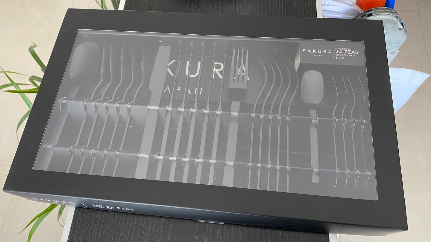 Customer photo review of Cubiertos Sakura Matt Black Stainless Steel X24 Pzas