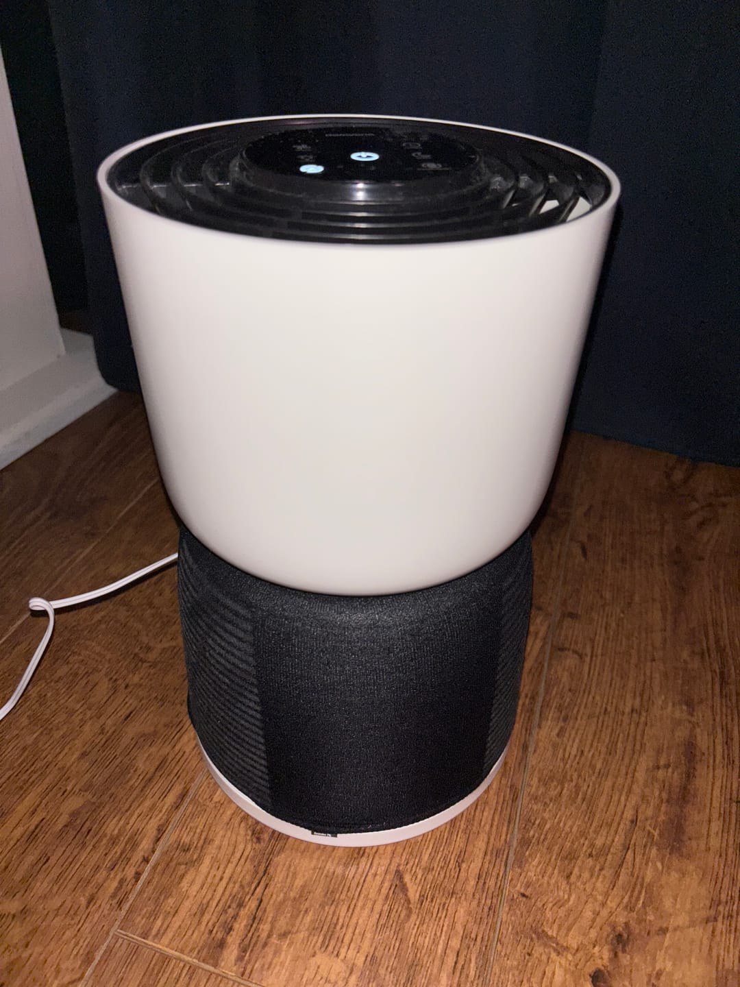 Customer photo review of Luchtreiniger voor mensen met allergieën / H13 HEPA-filter tegen stof, schimmel, pollen, stof en geurtjes / Luchtzuiveraar / Met luchtkwaliteitsindicatielamp