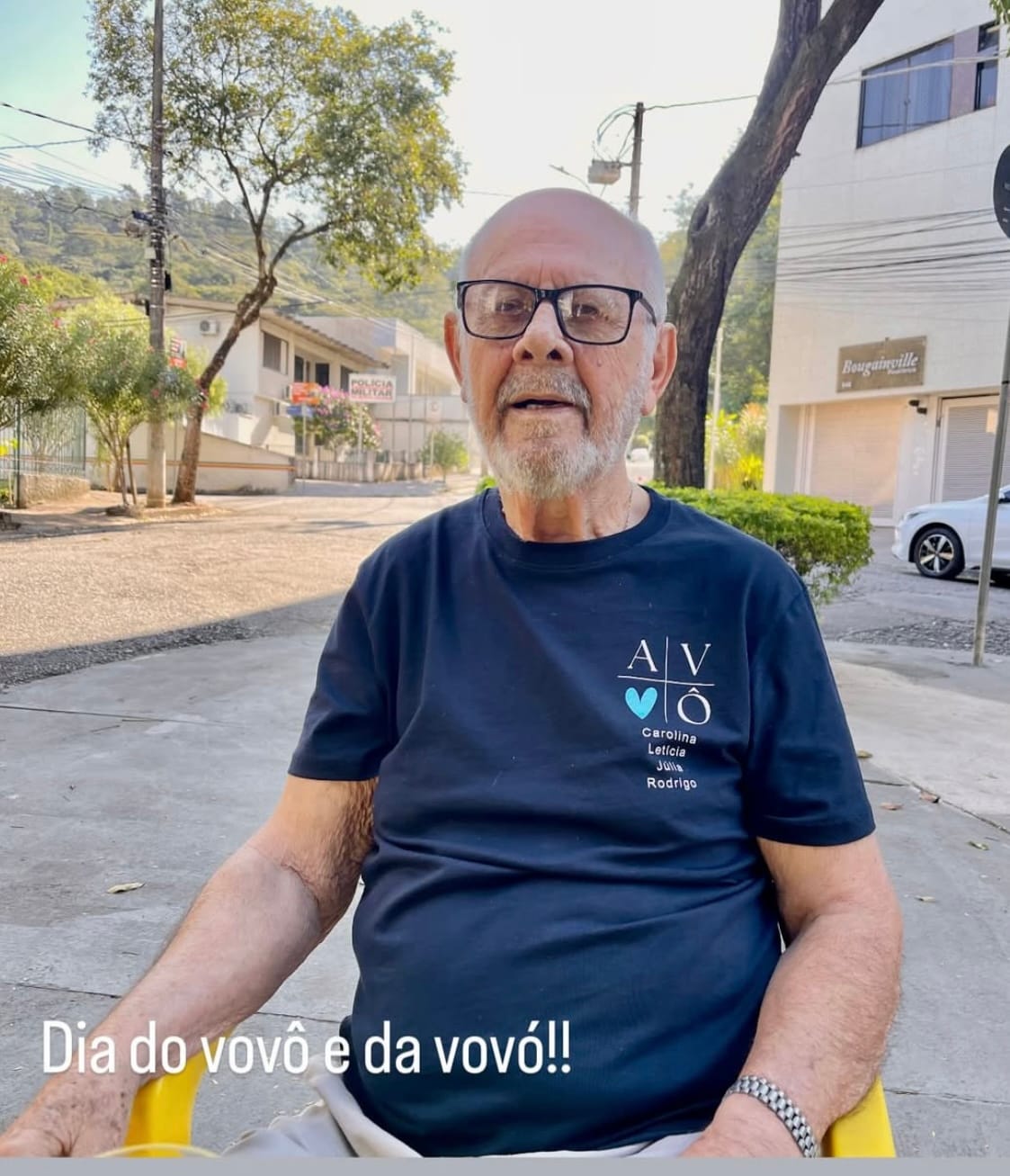 Customer photo review of Camiseta Personalizada AVÔ MINIMALISTA - Algodão Peruano