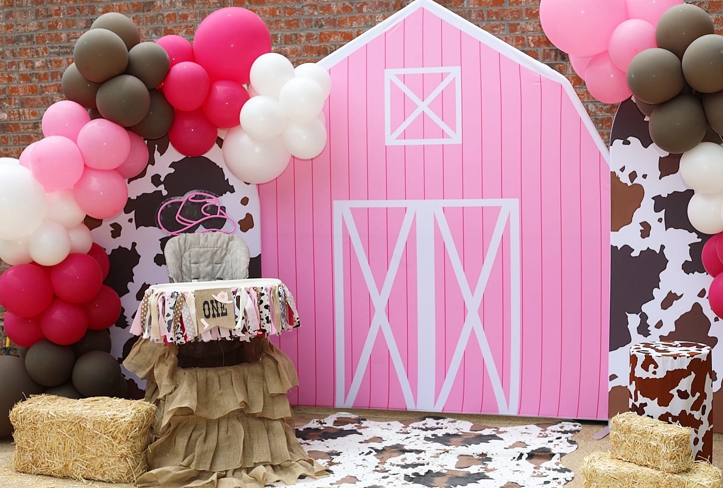 Customer photo review of 7x7ft Farm House Barn Arch Backdrop Wall Stand For Birthday Baby Shower Party Decoration