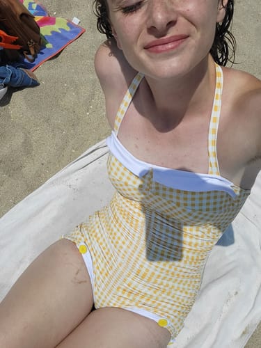 Customer photo review of Gingham 1950s Halter Bowknot One-piece Swimsuit