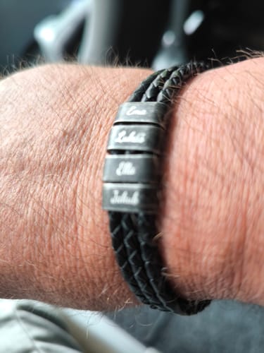 Customer photo review of Bracelet: Titan