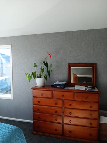 Customer photo review of Uni Natte Gris Wallpaper - Grey - Discontinuing
