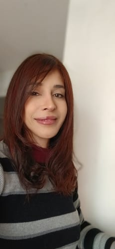 Reseña con foto de un cliente sobre Henna Jamila Hair -  Cobrizo Natural y Duradero  👩🏼‍🦰