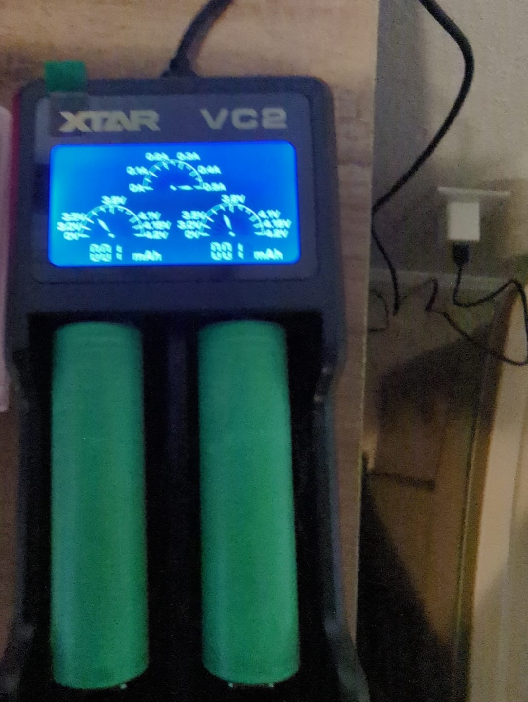 Customer photo review of XTAR VC2 2 Bay Digital Battery Charger