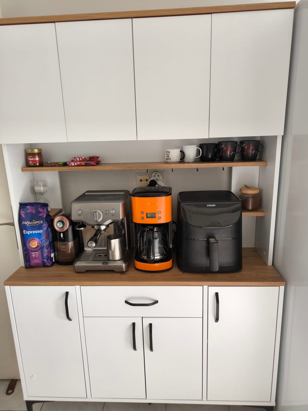 Customer photo review of Rani JE177 Çok Amaçlı Dolap 8 Kapaklı Raflı Kiler Mutfak Dolabı Sepet Ceviz - Beyaz