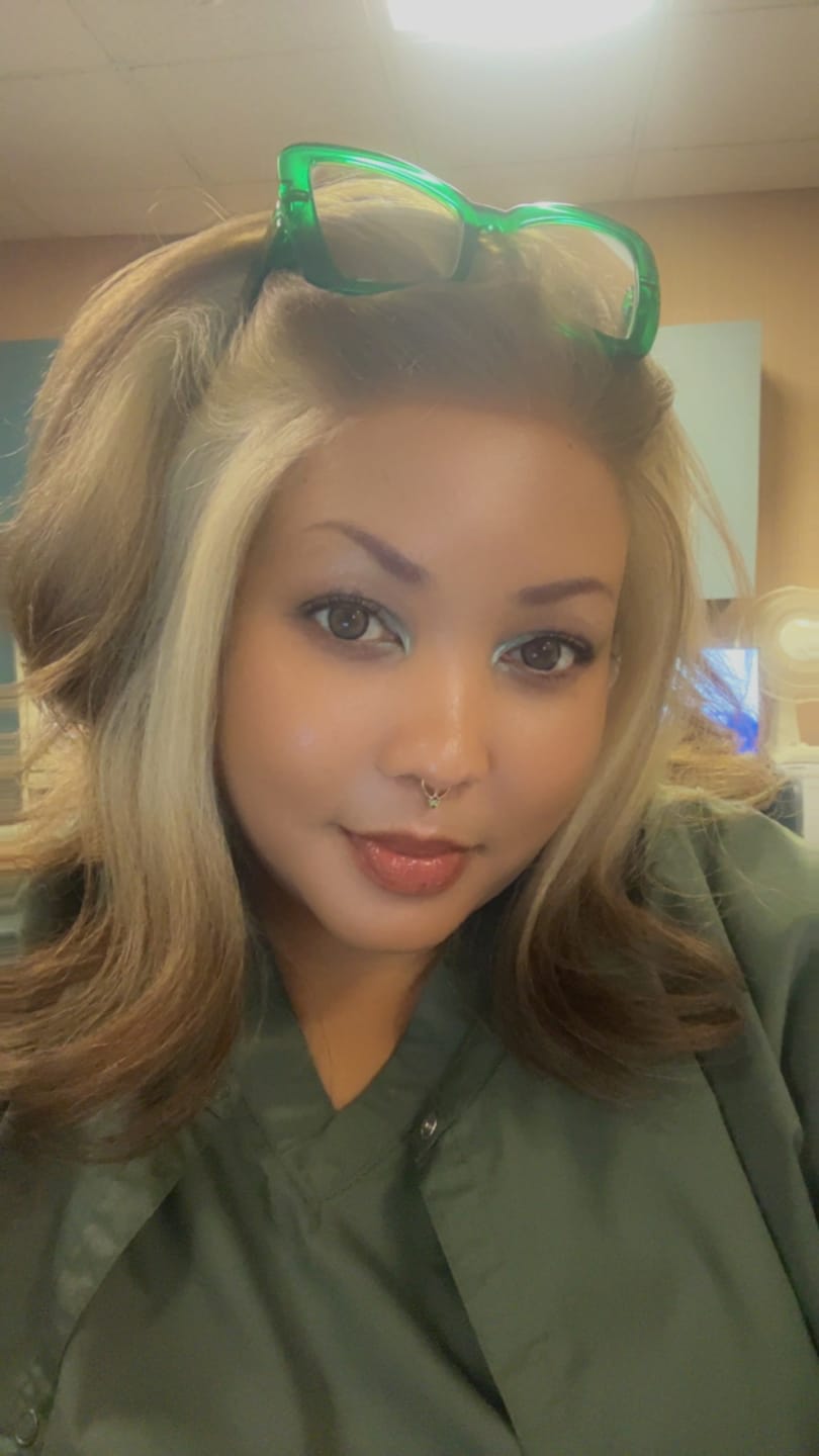 Customer photo review of Sensationnel Bare Lace Glueless 13x6 Lace Front Wig - 13x6 UNIT 14