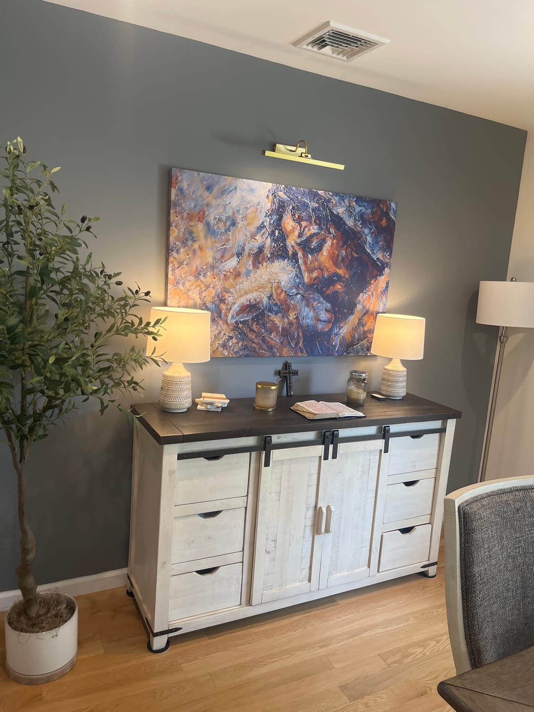 Customer photo review of Abstract Painting of Jesus and Lost Lamb Wall Art Canvas