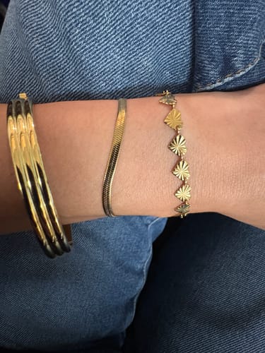 Customer photo review of Starlight Heart Chain Bracelet