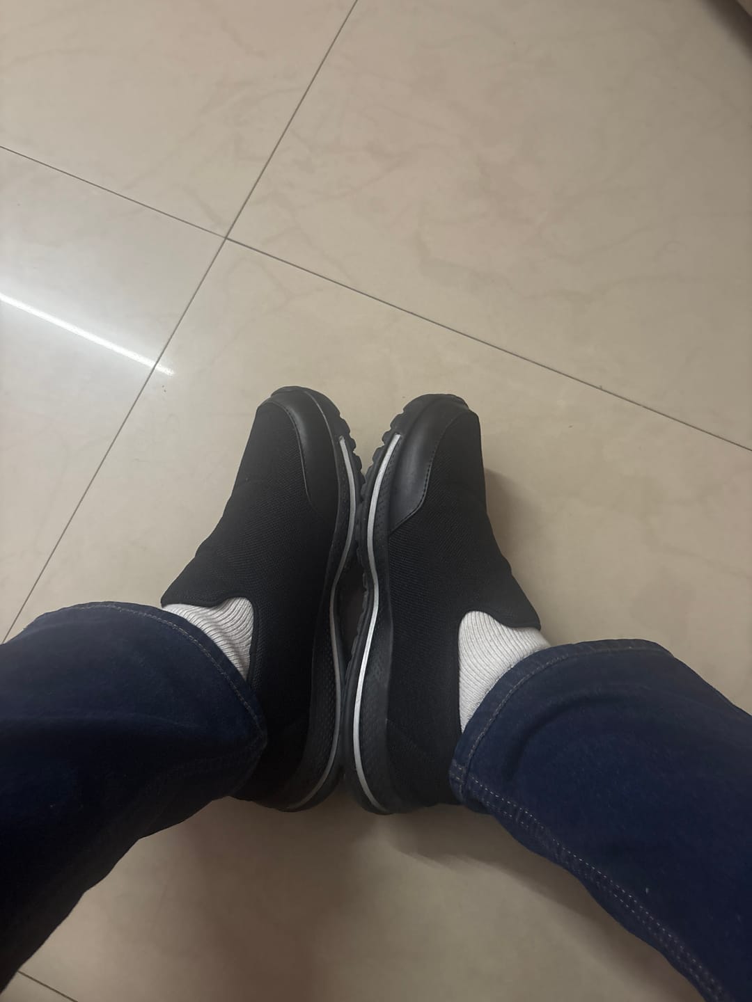 Customer photo review of Bacca Bucci Men's Comfortable Lightweight Walking Shoes