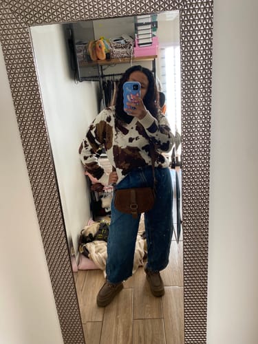 Customer photo review of SWEATER HAILEY VACA