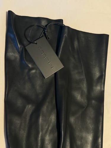 Customer photo review of Leather Sock (Black)