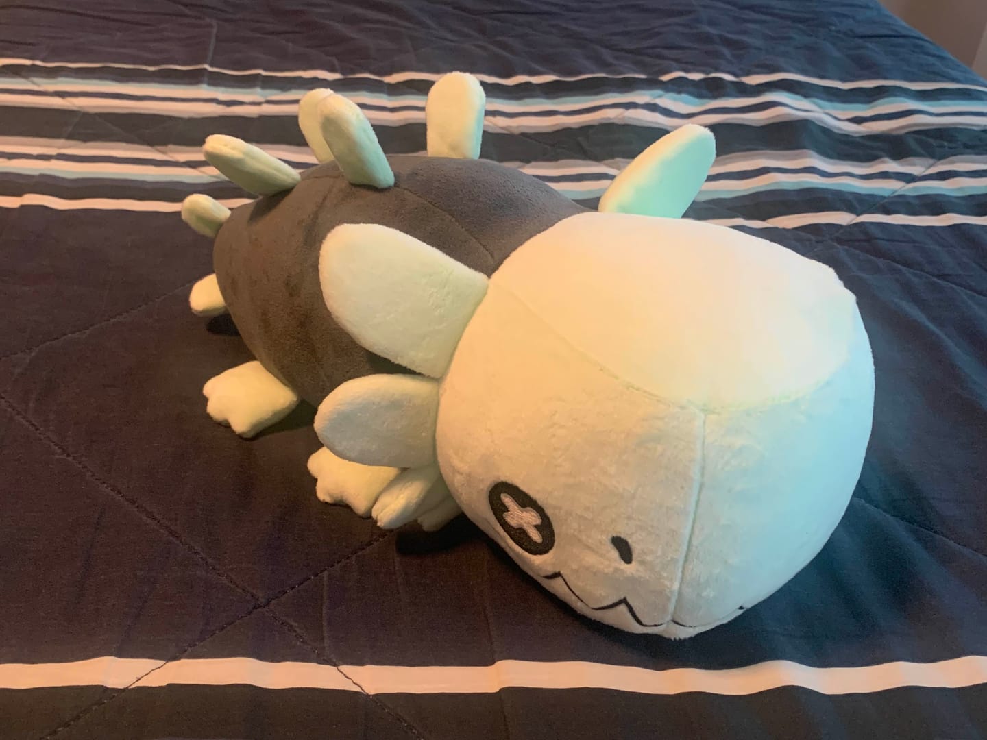 Customer photo review of Rain World - Glowing Green Lizard Plush