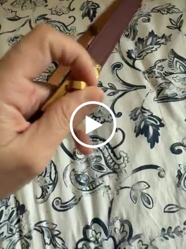 Customer video review of hm kelly belt 18mm burgundy calfskin gold buckle
