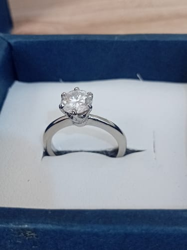 Customer photo review of THE PRISMATIC STONE OF MOISSANITE RING