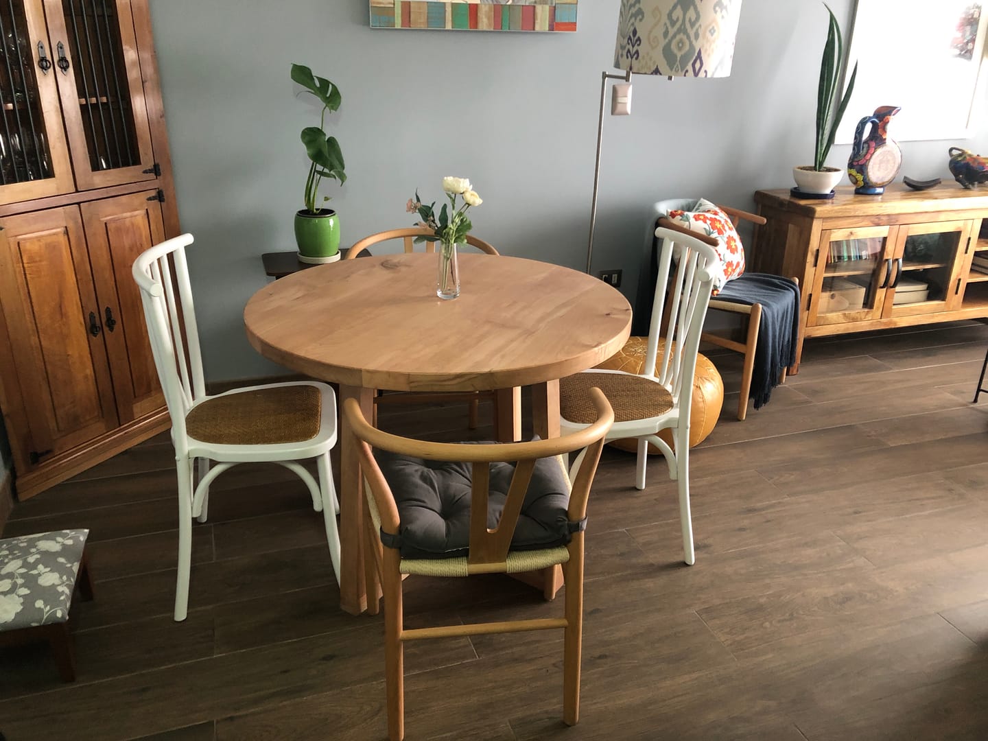 Customer photo review of Silla Crosswood Blanca