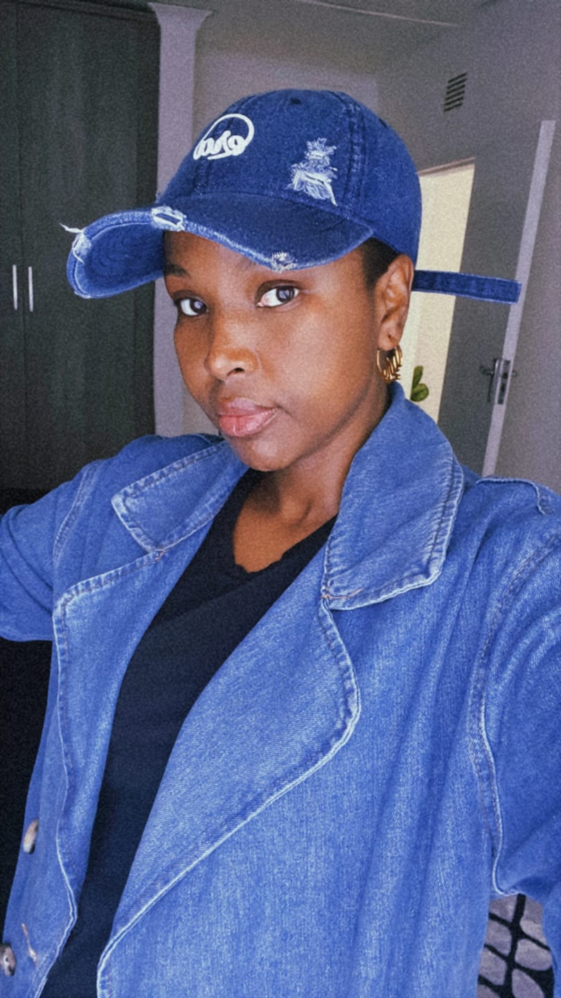 Customer photo review of Era Distressed Denim Cap