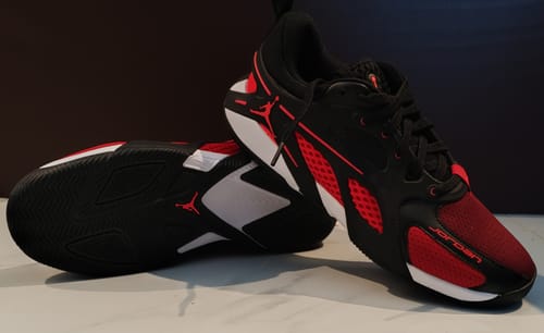 Customer photo review of Jordan Men's Heir Series PF Bloodline' Basketball Shoes