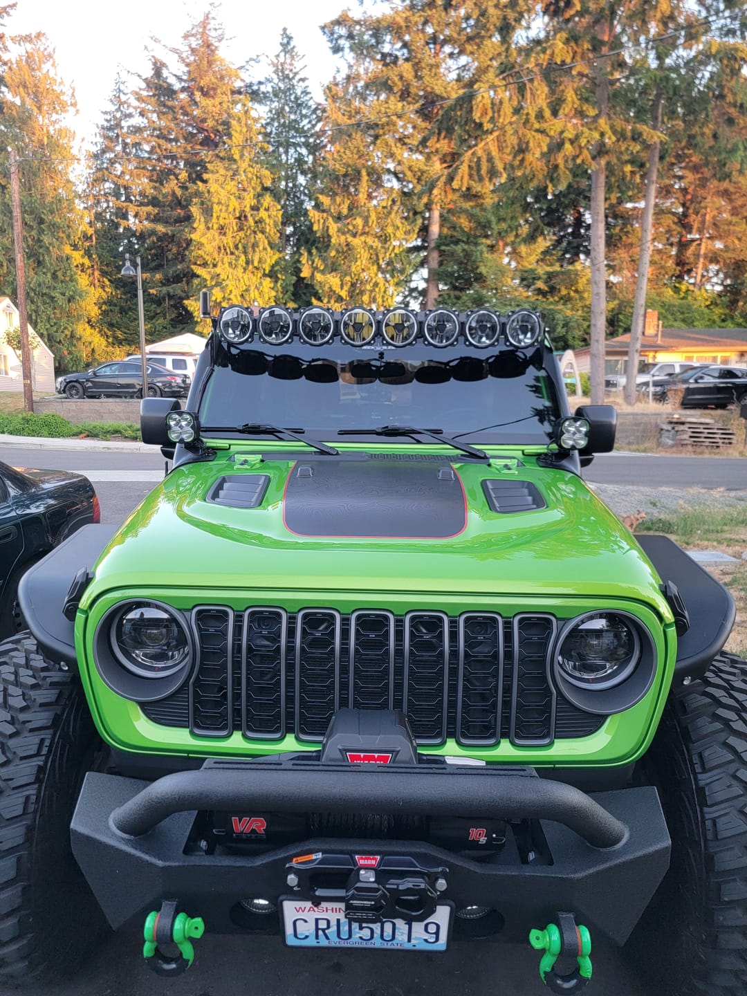 Customer photo review of Hood Graphic for RUBICON | Black Topo - fits Wrangler JL & Gladiator JT