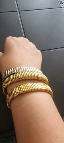 Customer photo review of Brazalete Abierto Con Lineas