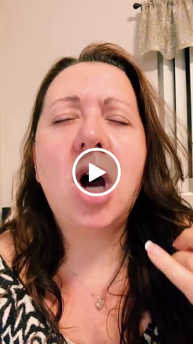 Customer video review of Kahana Eau de Parfum