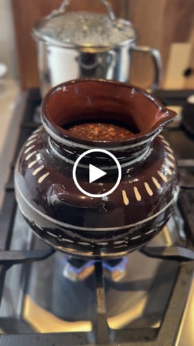 Customer video review of OLLA de BARRO