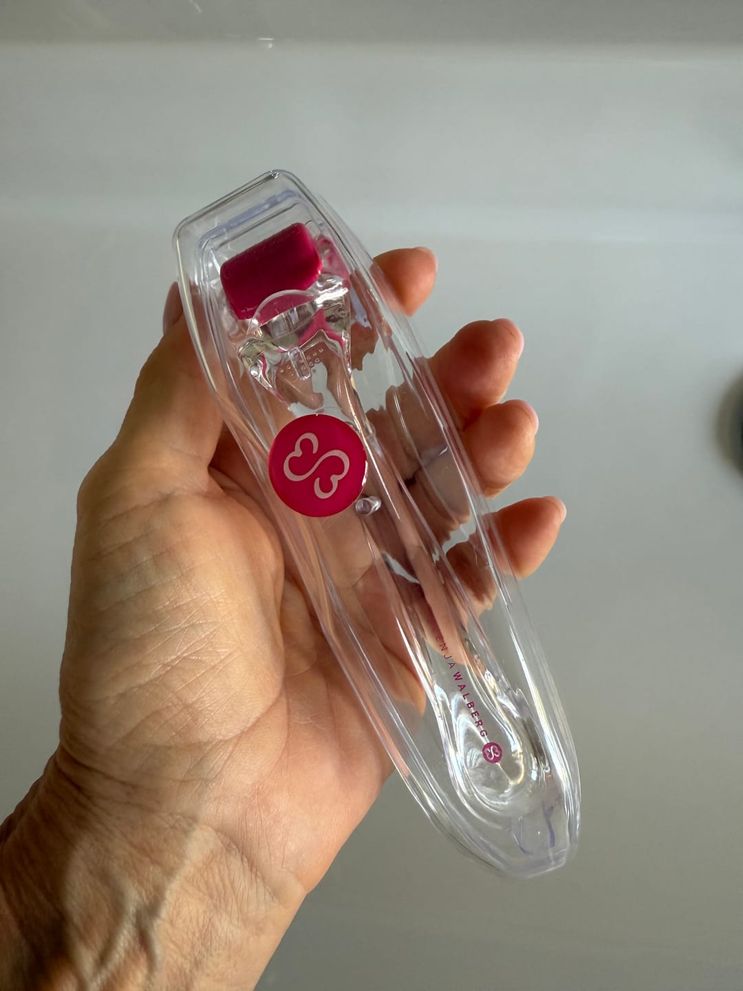 Customer photo review of BEAUTYROLLER® - Microneedling für Gesicht & Dekolleté