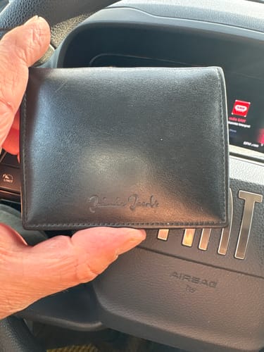 Customer photo review of Flap Boy - Magic Wallet with Coin Pocket