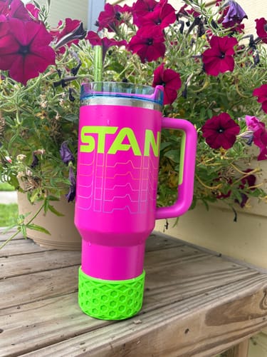 Customer photo review of LIME WAFFLE Tumbler Boot -fits 20-40oz
