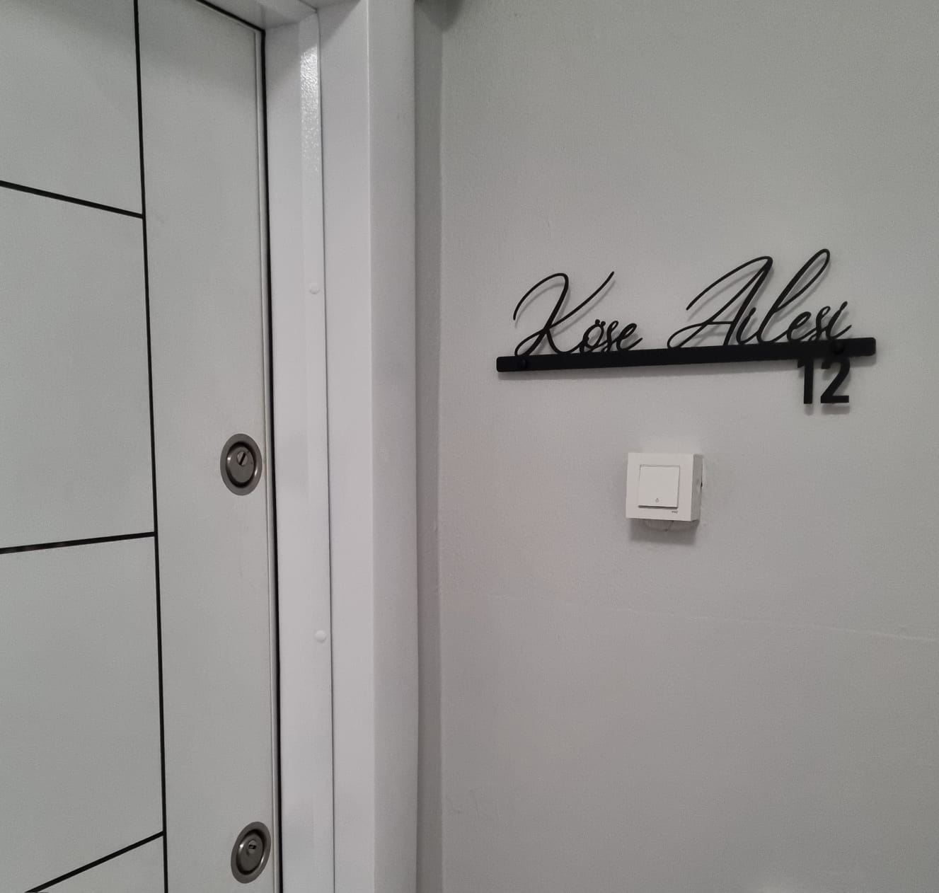 Customer photo review of Kişiye Özel Metal Aile İsimliği