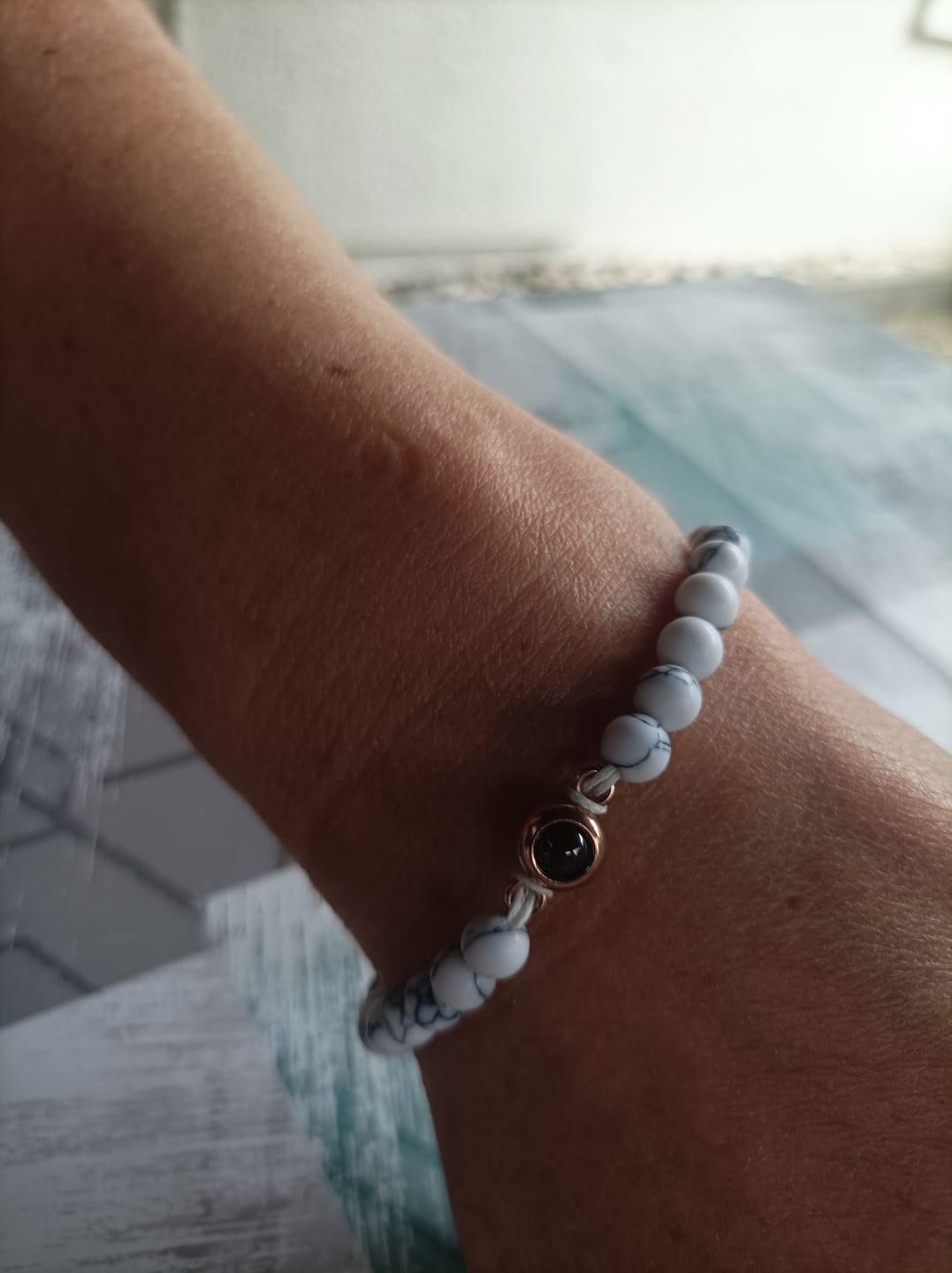 Customer photo review of Personalisiertes Perlen Armband mit Foto