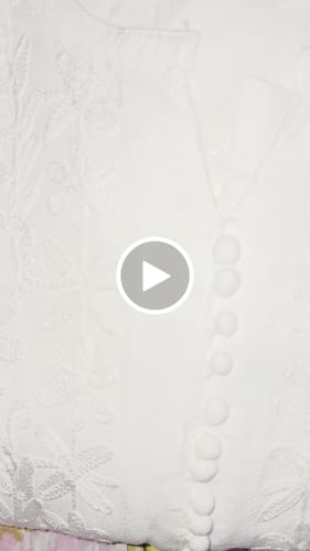 Customer video review of Mysa White Rayon Kurta Pant Set