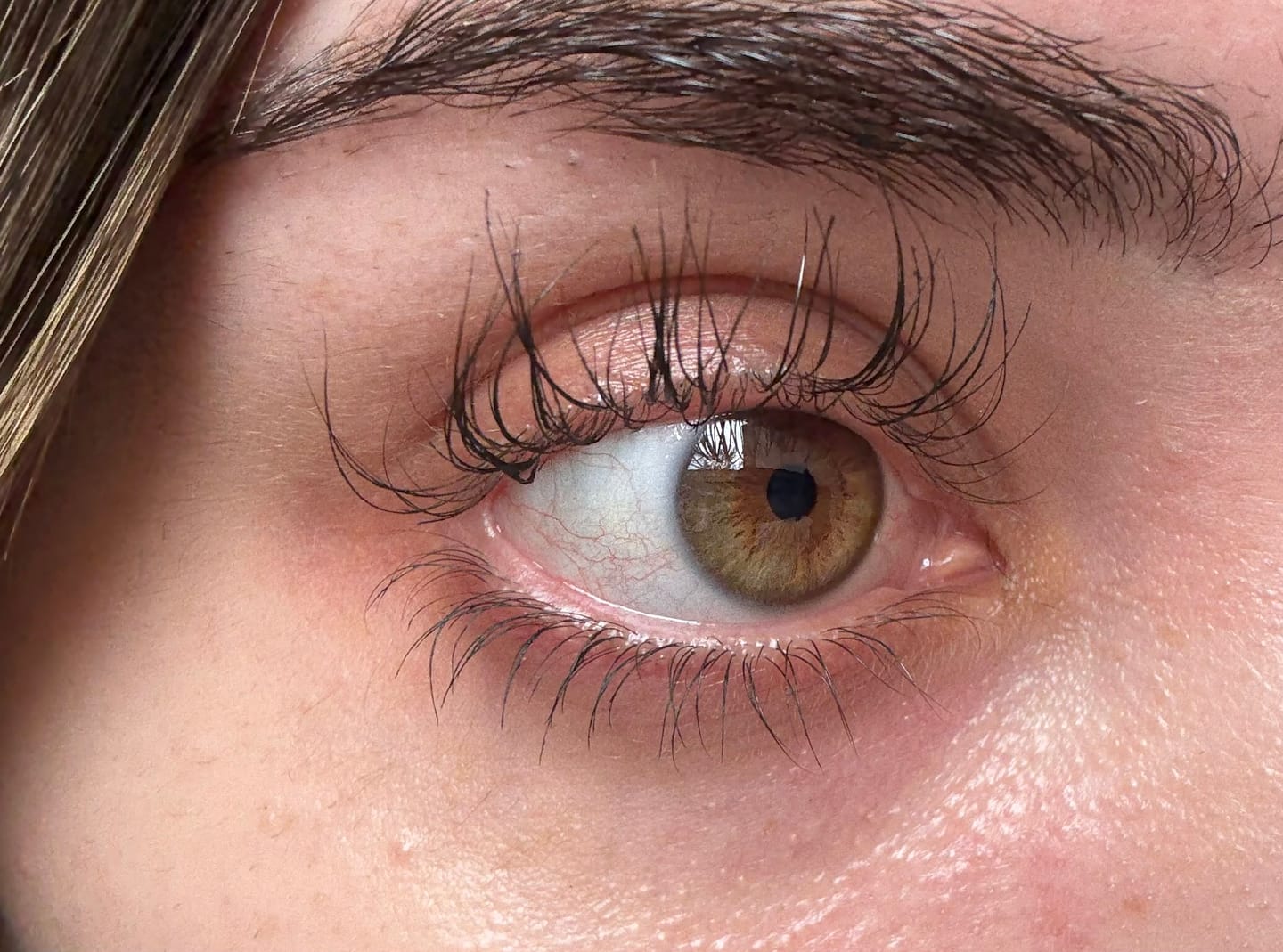 Customer photo review of Flash Serum Para Crecimiento de las Pestañas 2 ml