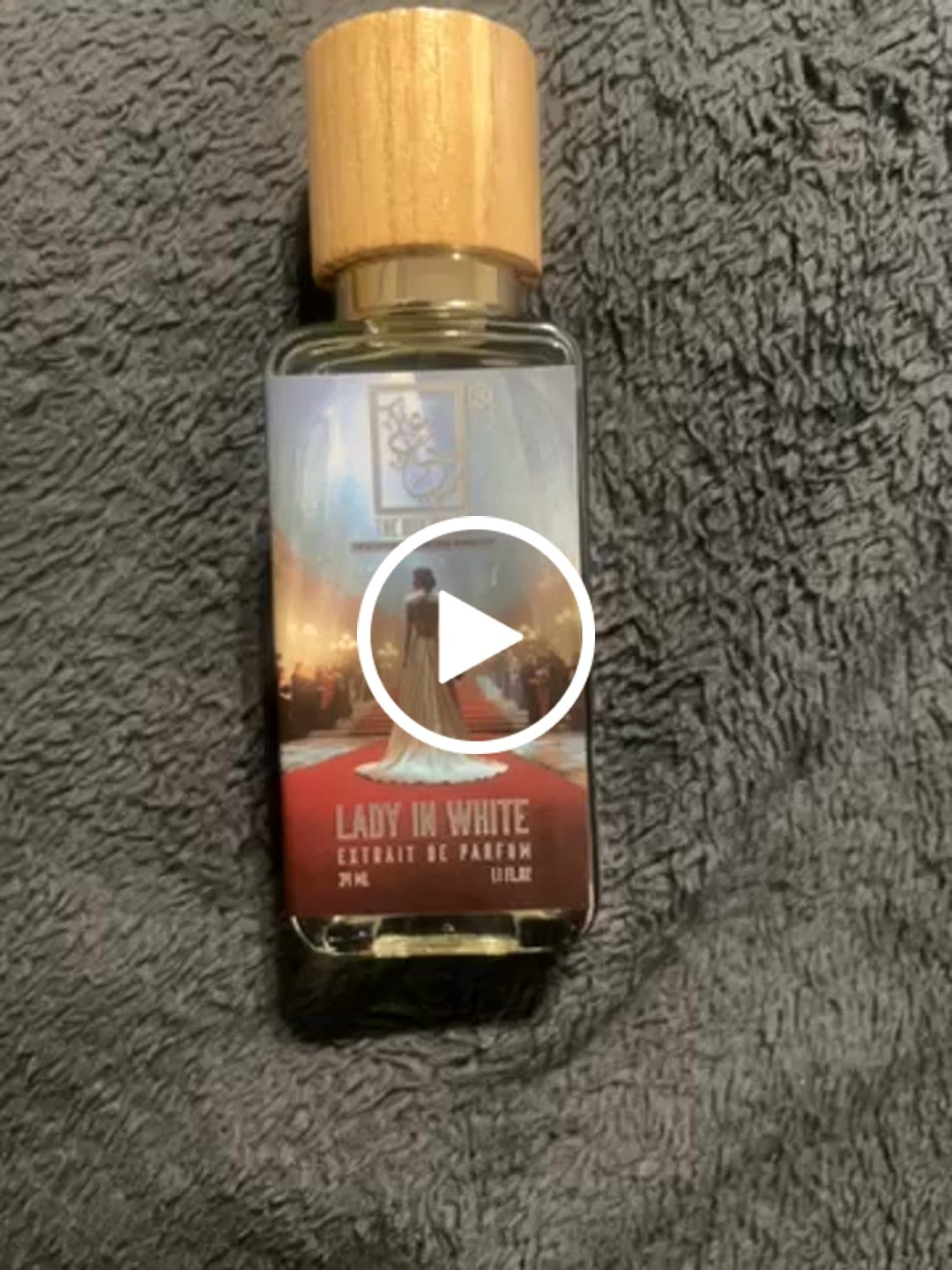 Customer video review of Lady In White