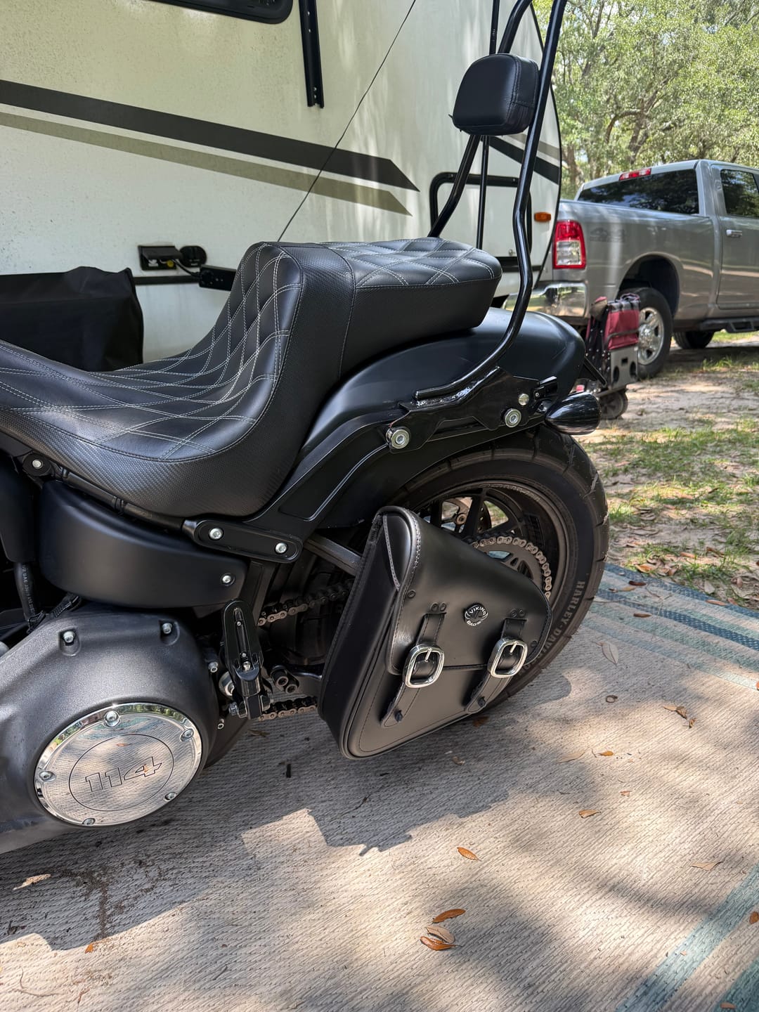 Customer photo review of 3L - Vintage Motorcycle Swingarm Bag for Harley Softail
