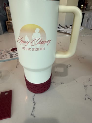 Customer photo review of WAFFLE Maroon Tumbler Boot -fits 20-40oz NEW!